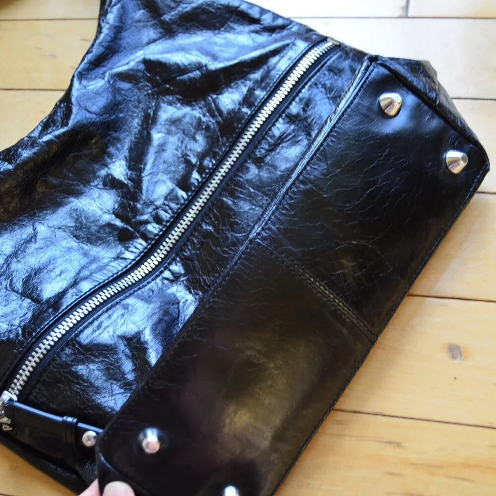 Hobo International Womens Black Shiny Shoulder Purse The Original - Picture 3 of 16